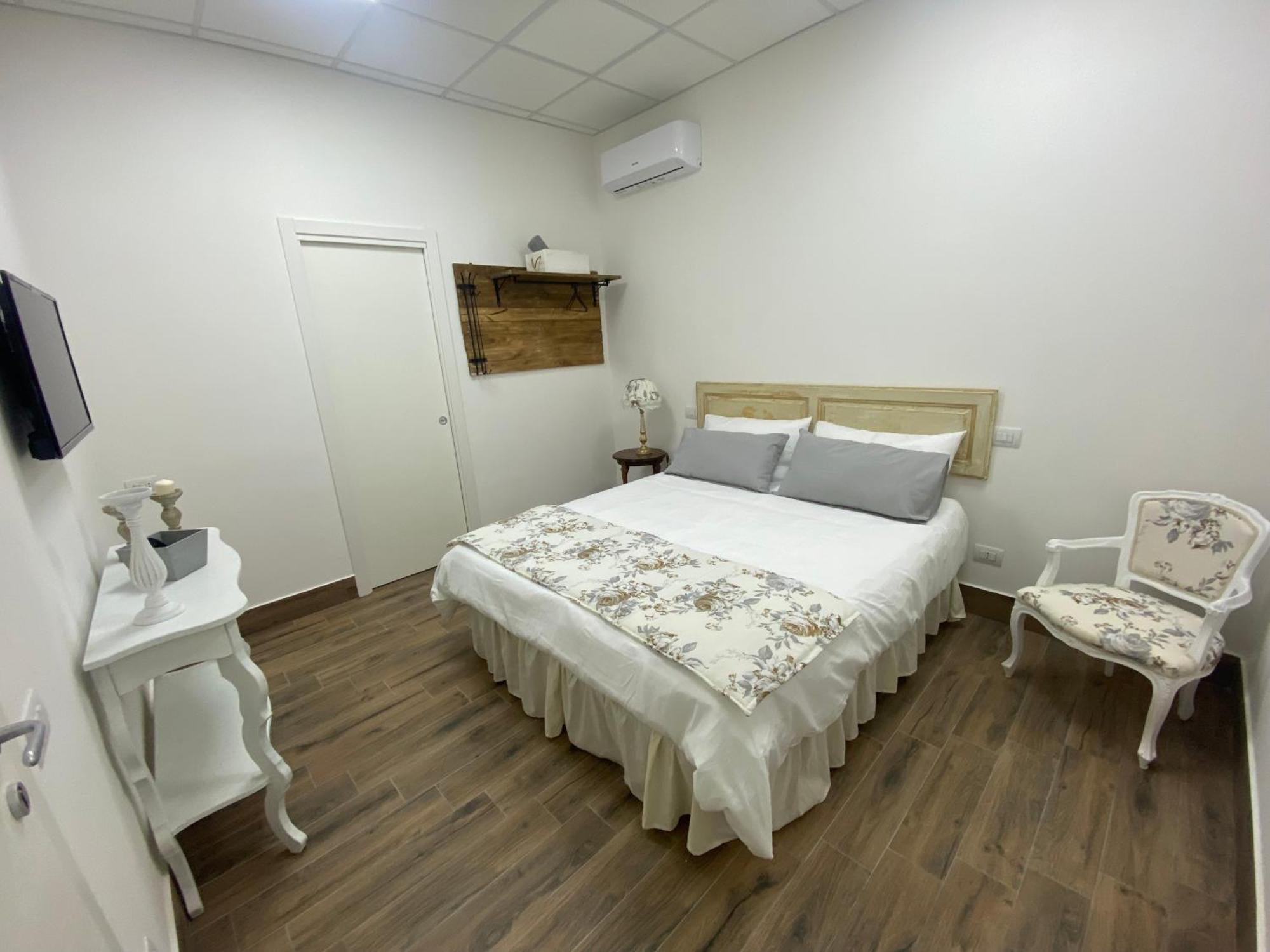 La Suite Di Laura Nápoles Exterior foto